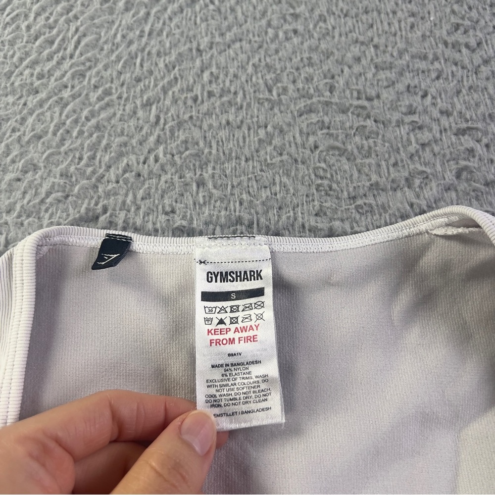Gymshark Gains Seamless Fitted Crop Top Womens Small Black Off White Set of 2 - Picture 6 of 7